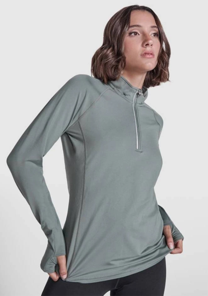Women's sports sweatshirt detail 2
