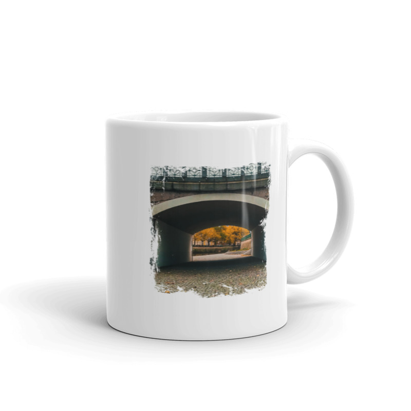 Hrnek malý bílý s potiskem HK - Pražský most