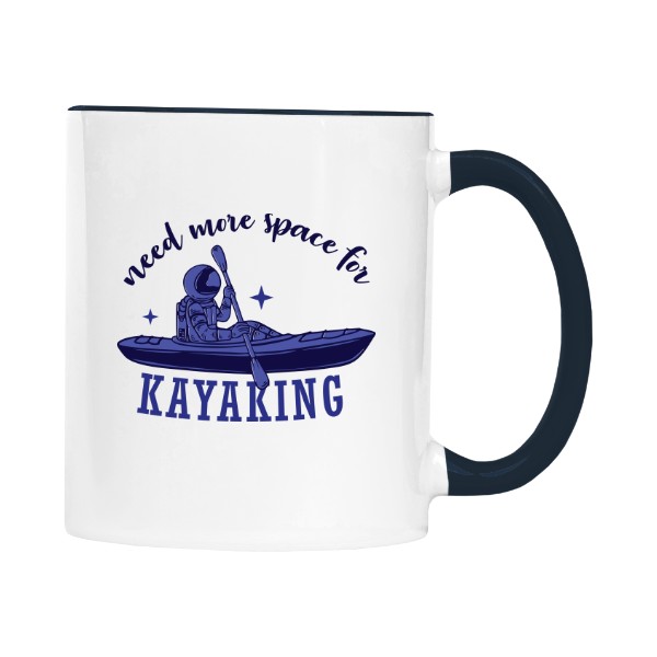 Hrnček malý farebný s potlačou Need more space for kayaking