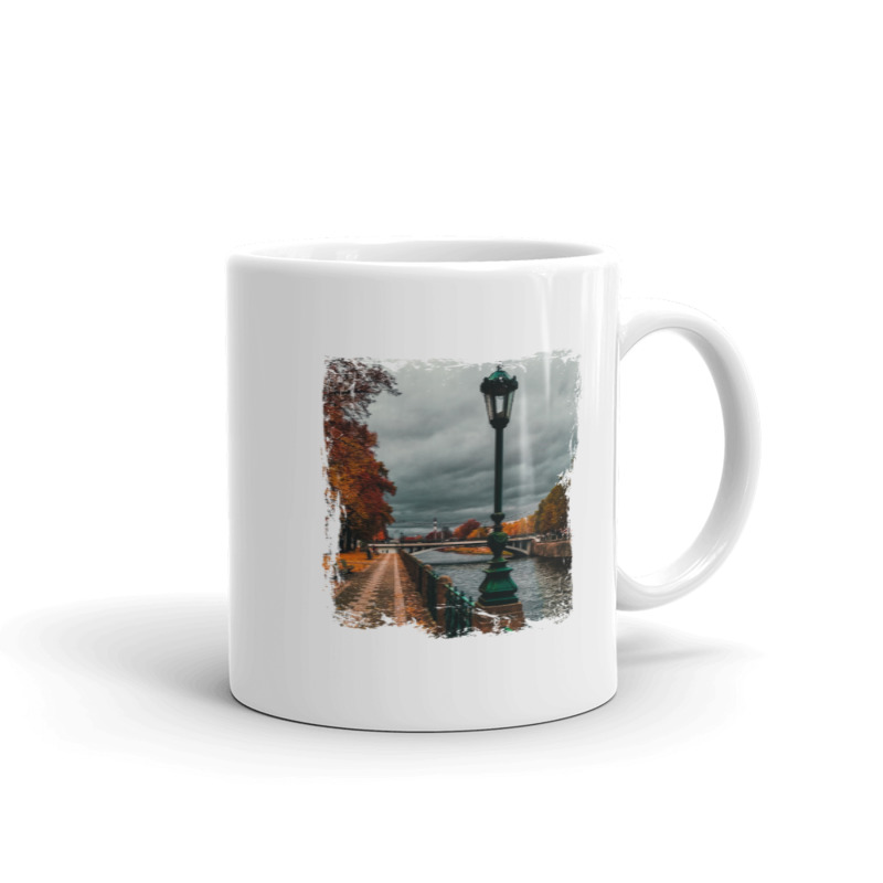 Hrnek malý bílý s potiskem HK - Lampa